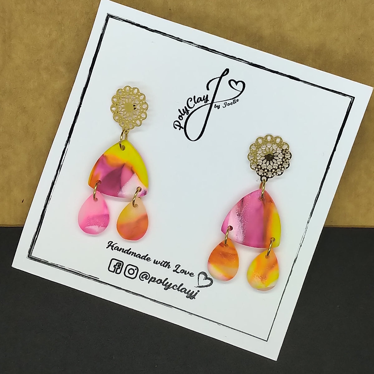 Multicolored chandelier dangles (Gold)